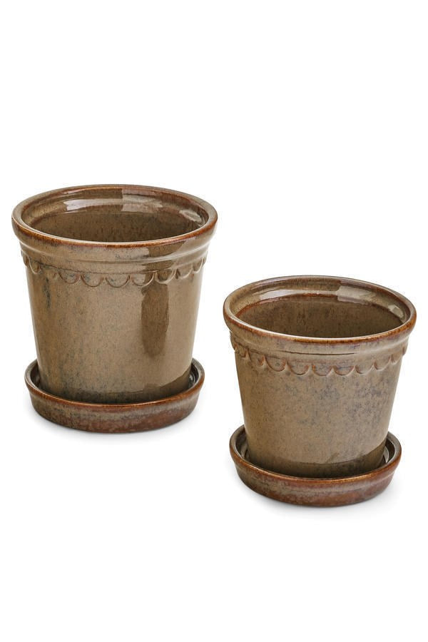Cera Planter w/saucer