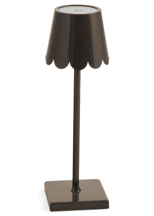 LED Lamp w/Scallop Shade