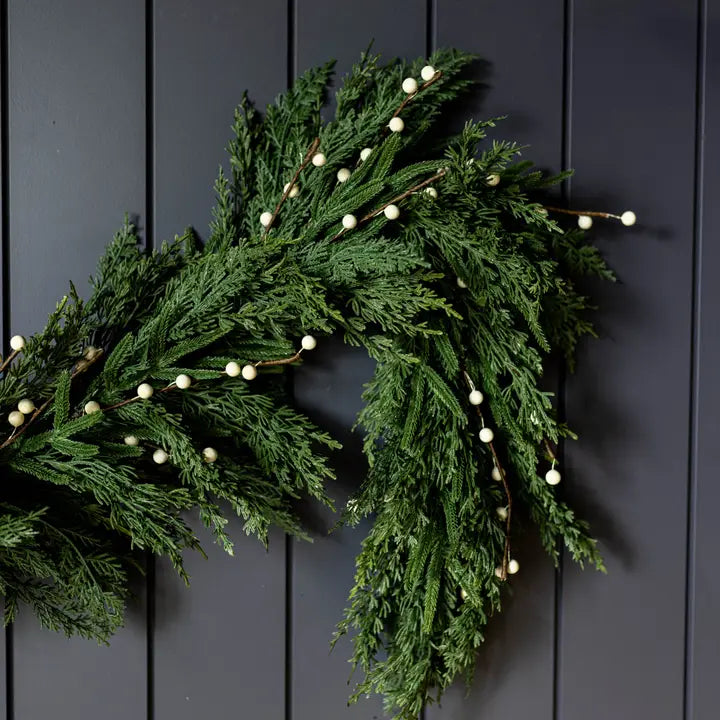 White Plum Norfolk Garland