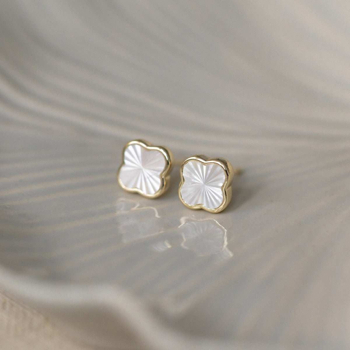 Anika Studs