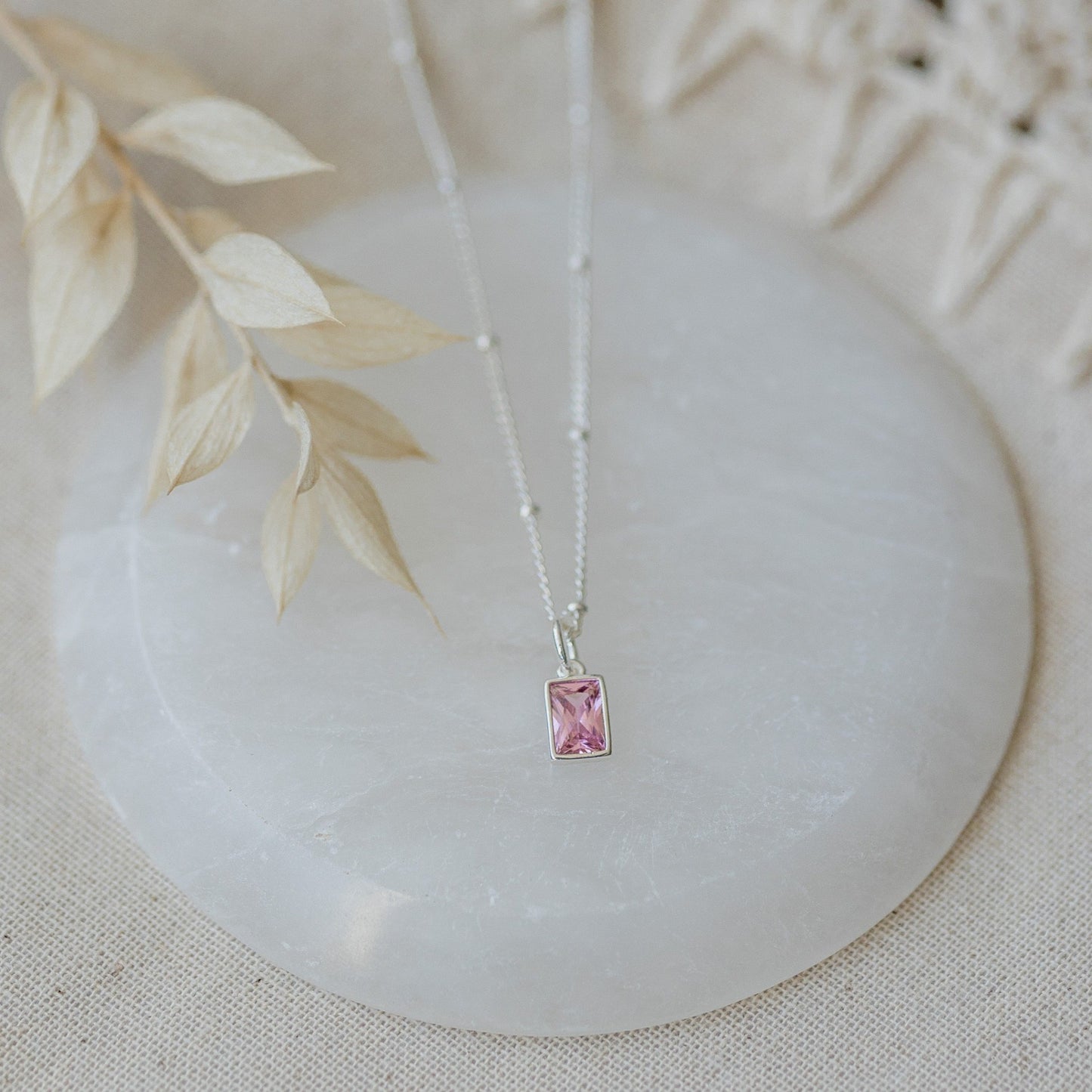 Glim Necklace