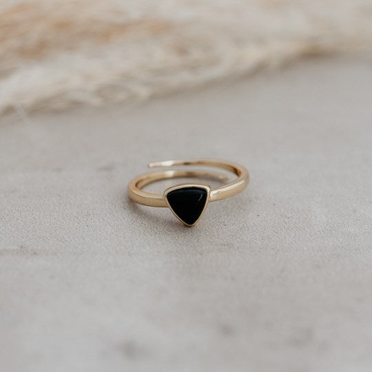 Mae Ring