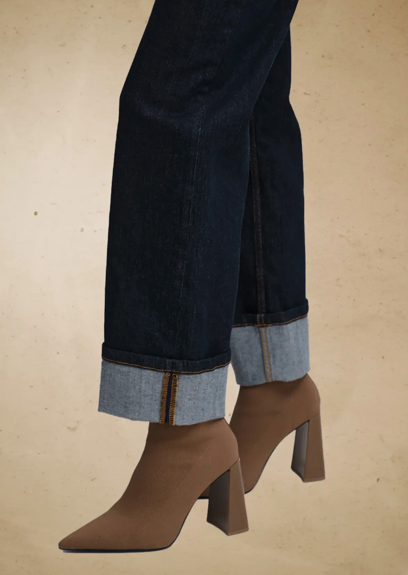 Kato Komma Jean