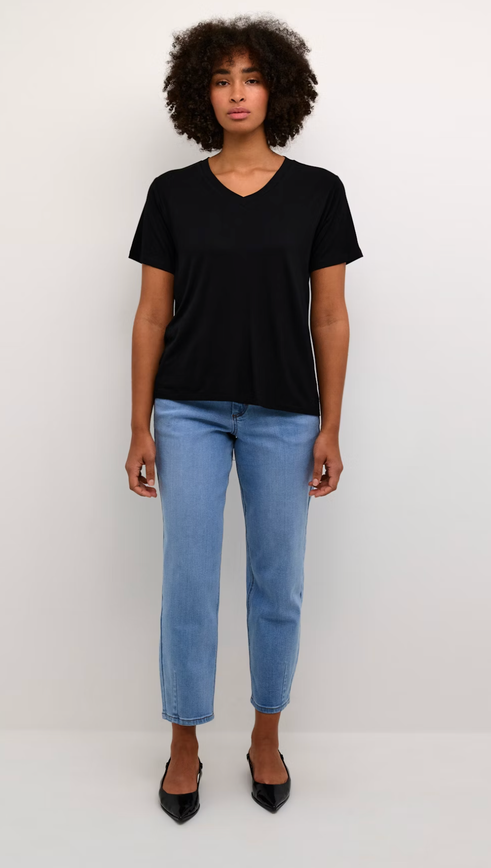 Frida V Neck T-Shirt