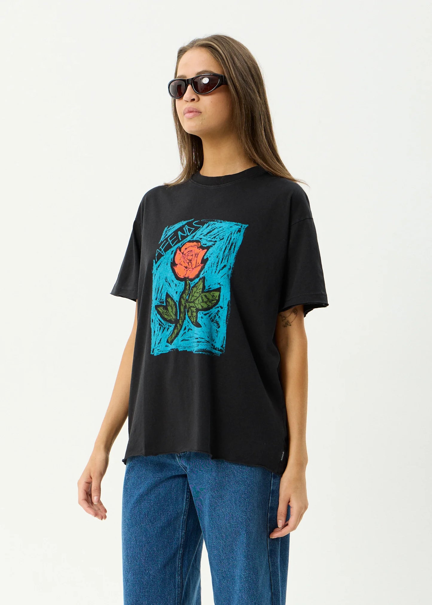 Single n'Thorny Tee