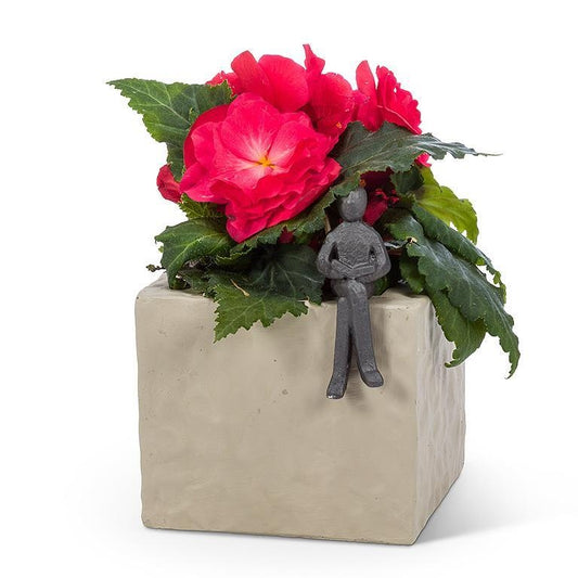 square-planter-w-figure-4