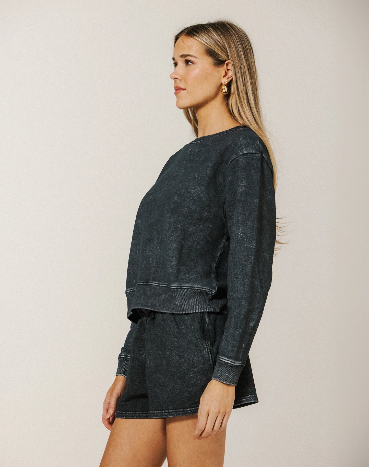 Retro Crew Pullover