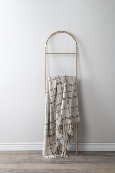 tan-plaid-throw