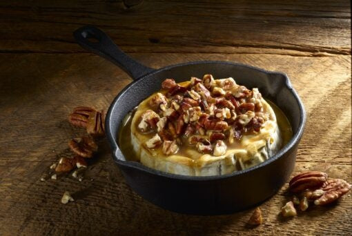 pecan-brown-sugar-brie-topping