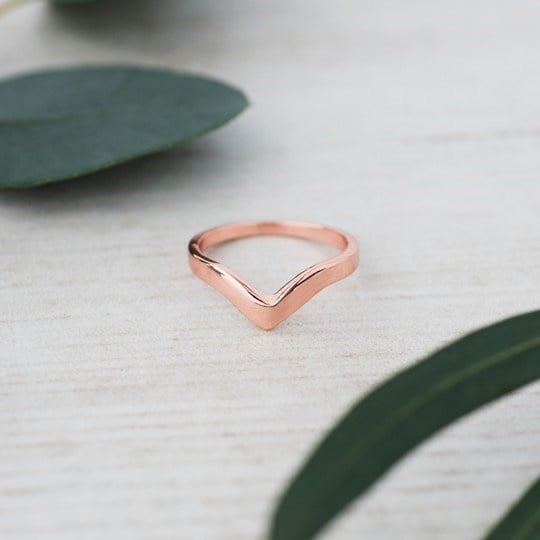chevron-ring