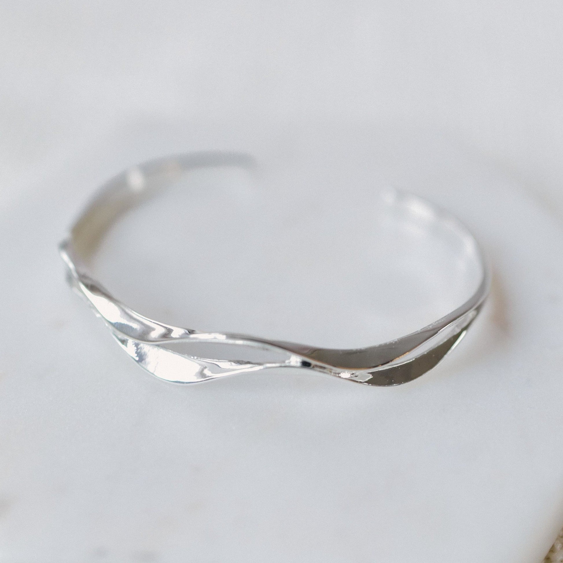 rippled-cuff-bracelet