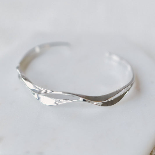 rippled-cuff-bracelet
