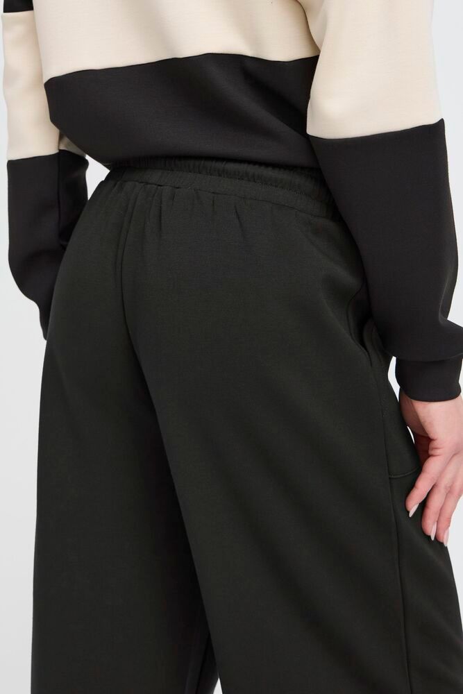 Pusti Straight Sweatpant