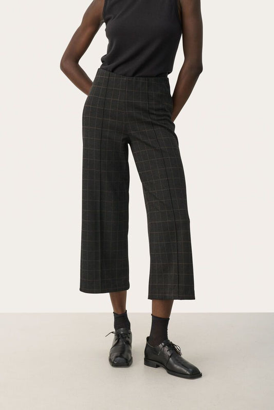 Ilisan Cropped Pant