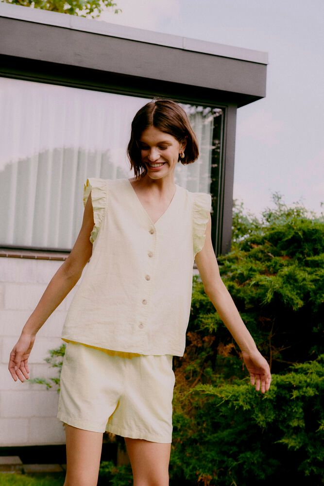 Falakka Ruffle Shirt