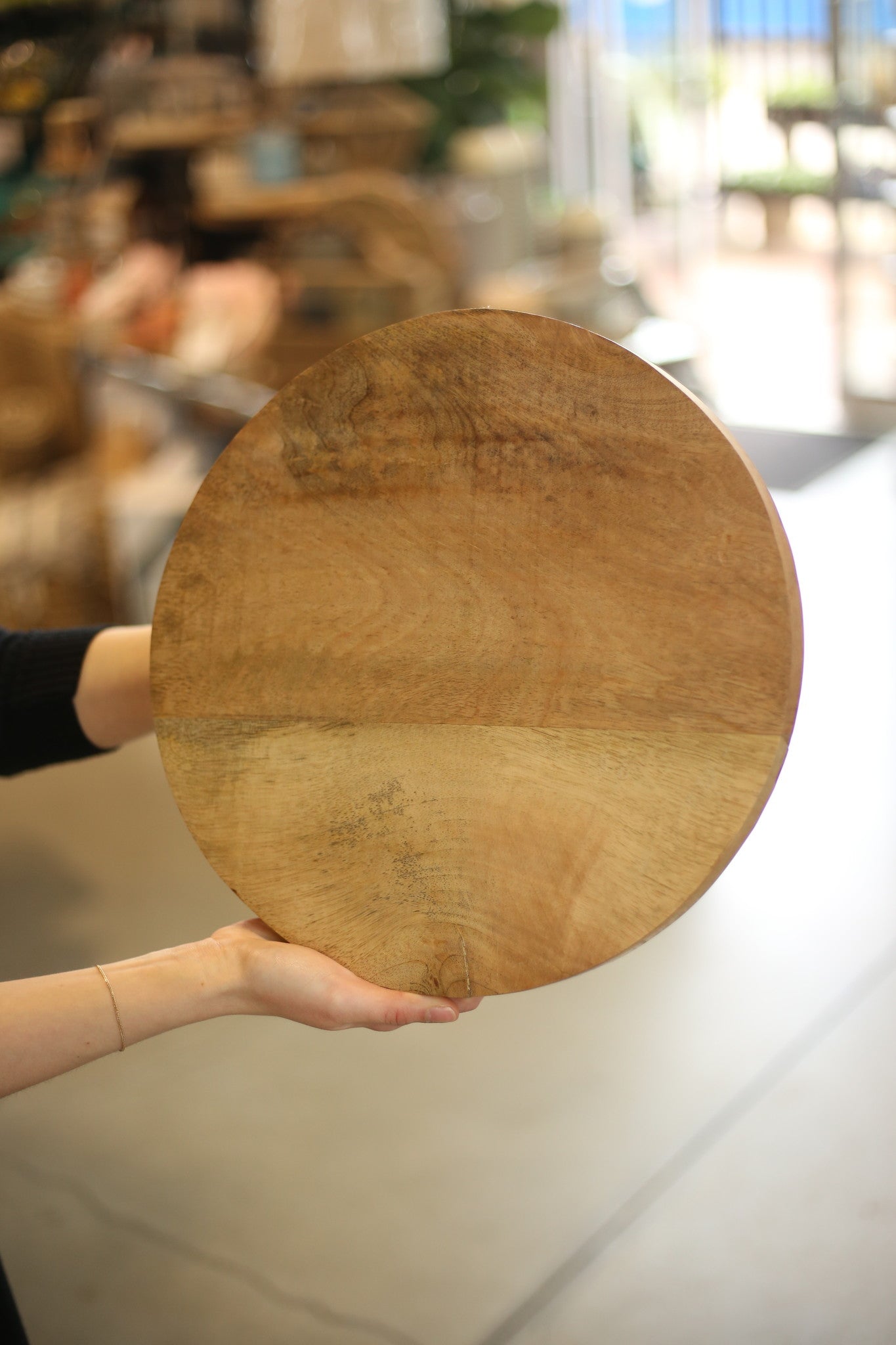 prunus-round-cutting-board-large-14d