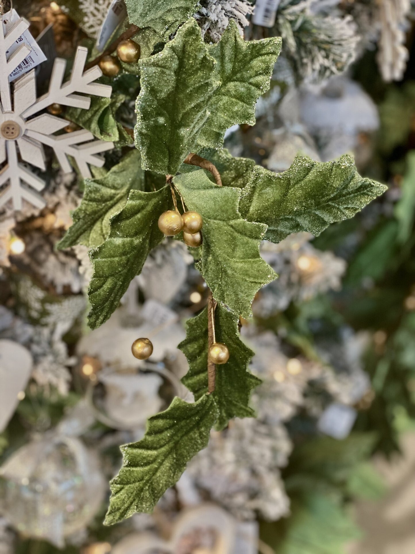 sage-green-holly-spray-leaves-30