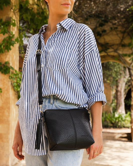 kasey-textured-crossbody