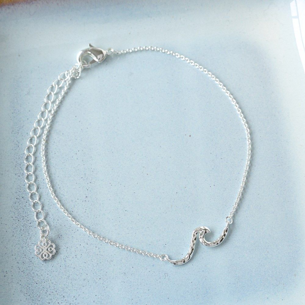 Tiny Wave Anklet