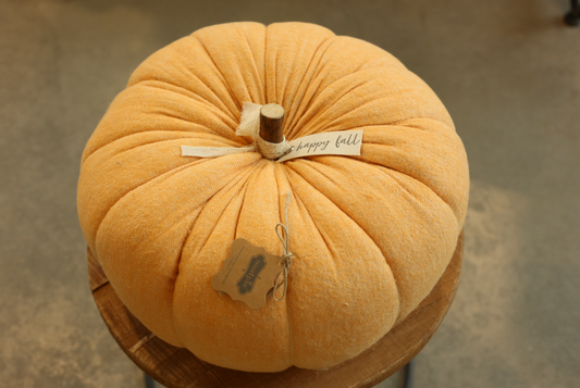 large-orange-pumpkin-w-happy-fall-tag