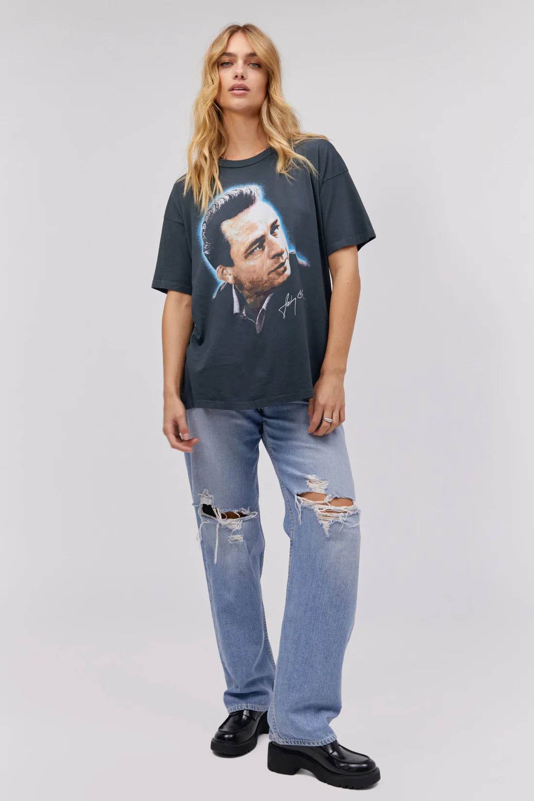 Johnny Portrait Merch Tee – Hampton Home Living